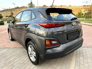 2019 Hyundai Kona I, серый, 950000 рублей, вид 4