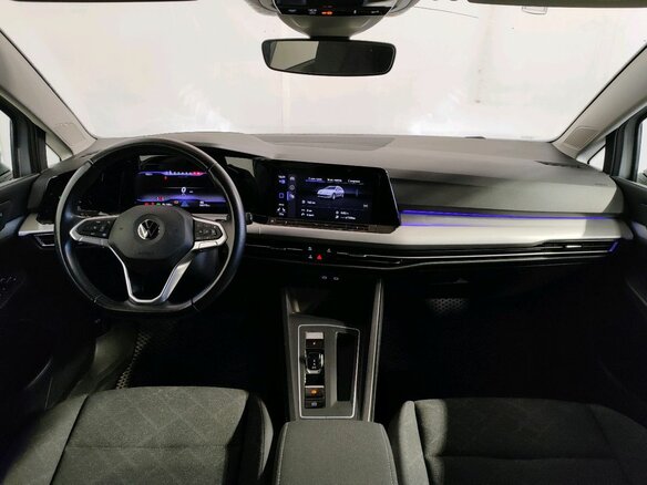 2021 Volkswagen Golf VIII, серый, 1589000 рублей - вид 8