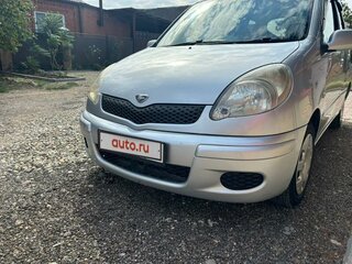 2005 Toyota FunCargo, серебристый, 650000 рублей, вид 2