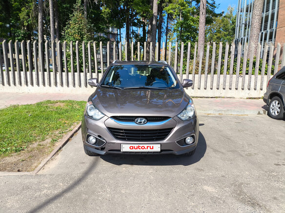 2012 Hyundai ix35 I, коричневый - вид 2
