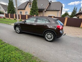 2014 Mercedes-Benz GLA 250 I (X156), коричневый, 1870000 рублей, вид 4
