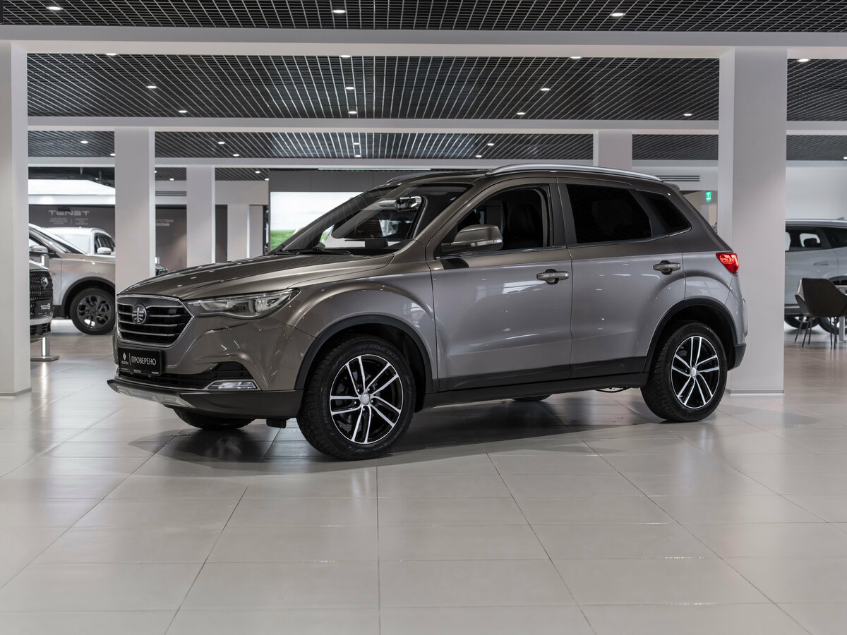 Открыть фотографии: FAW Besturn X40 I
