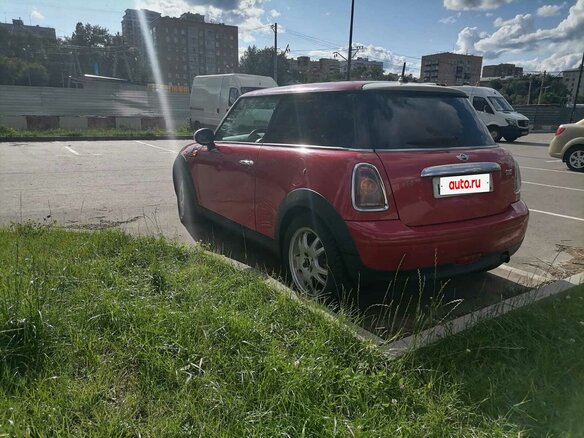 2009 Mini Hatch One II (R56), красный, 650000 рублей - вид 4