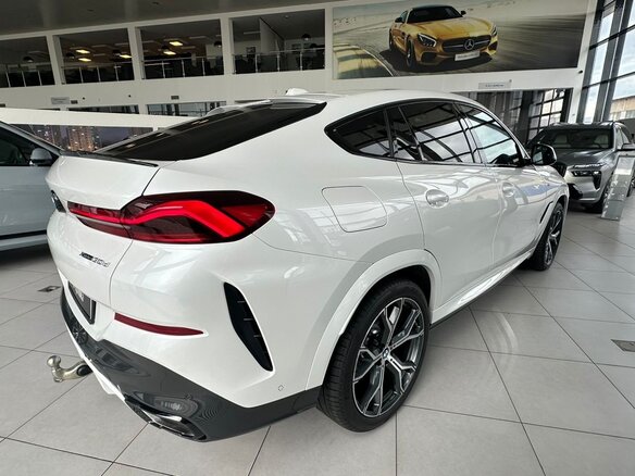 2024 BMW X6 30d III (G06) Рестайлинг, белый, 15500000 рублей - вид 4