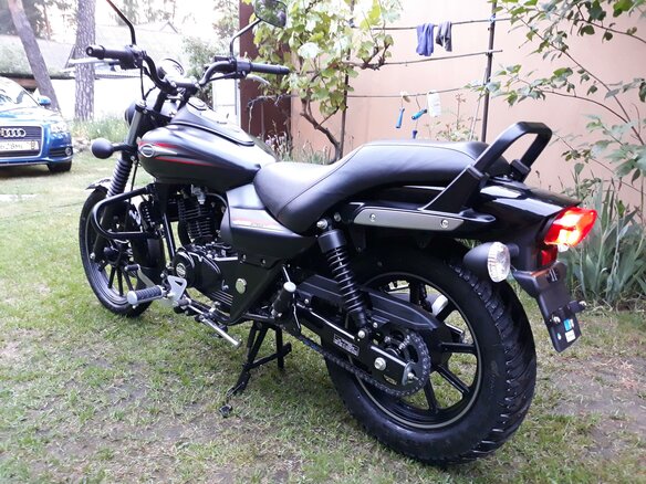2016 Bajaj Avenger, чёрный - вид 5