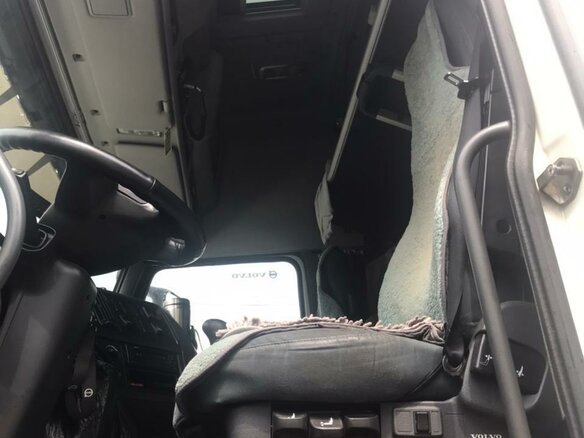 2011 Volvo FH, белый, 10000000 рублей - вид 11