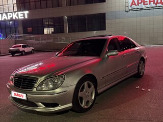 2003 Mercedes-Benz S-Класс 500 Long IV (W220) Рестайлинг, серебристый, 1400000 рублей, вид 2