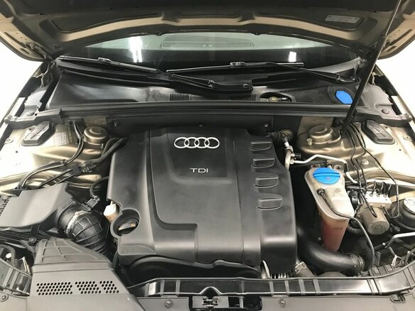 2011 Audi A4 IV (B8), бежевый - вид 16