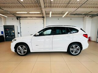 2016 BMW X1 18i sDrive II (F48), белый, 2029900 рублей, вид 3