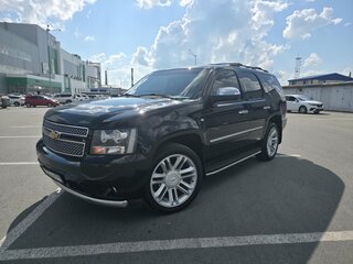 2013 Chevrolet Tahoe 6AT III, чёрный, 2600000 рублей, вид 2
