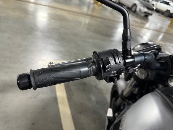 2020 Yamaha XSR700, серый, 725000 рублей - вид 7