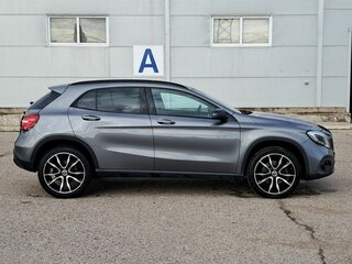 2019 Mercedes-Benz GLA 250 I (X156) Рестайлинг, серый, 1700000 рублей, вид 4