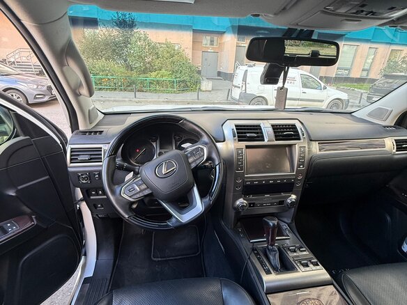 2016 Lexus GX 460 II Рестайлинг, белый, 3750000 рублей - вид 10