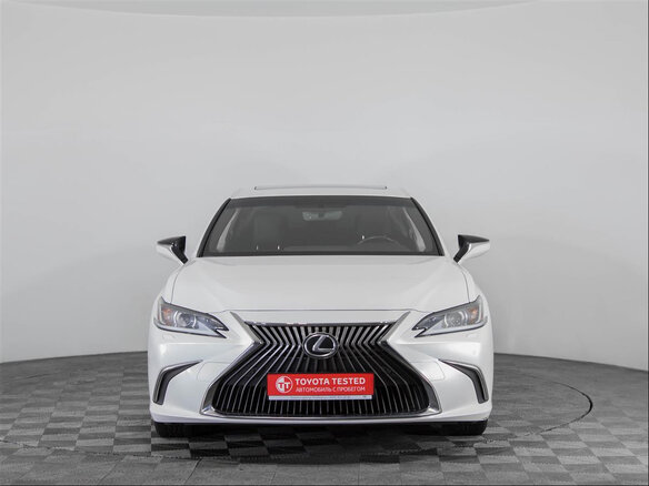 2019 Lexus ES 250 VII, белый - вид 1
