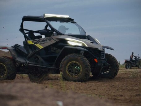 2024 CFMoto ZFORCE 1000 Sport R EPS, бежевый, 1490000 рублей, вид 5