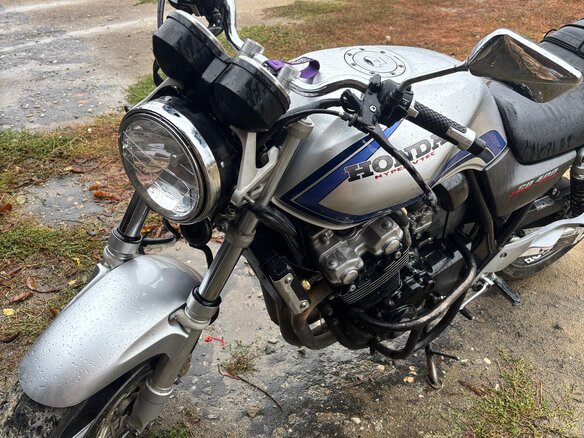 1999 Honda CB 400 Super Four, серебристый, 299000 рублей