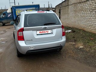 2007 Kia Carens II (UN), серебристый, 680000 рублей, вид 4
