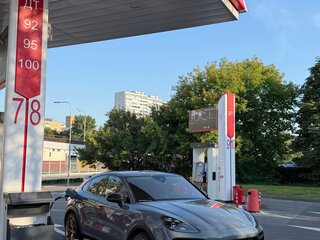 2022 Porsche Cayenne Turbo GT Coupé III, серый, 13000000 рублей, вид 4