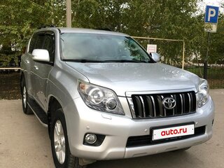 2013 Toyota Land Cruiser Prado 150 Series, серебристый, 2750000 рублей, вид 4