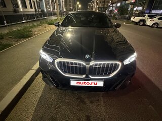 2023 BMW 5 серии 530i xDrive VIII (G60/G61/G68), серый, 6500000 рублей, вид 2