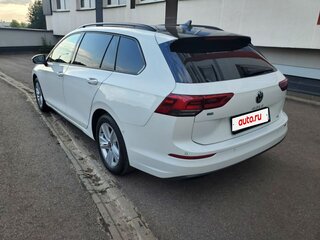 2021 Volkswagen Golf VIII, белый, 1650000 рублей, вид 2