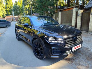2018 Volkswagen Touareg III, чёрный, 6000000 рублей, вид 5