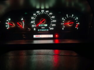 1993 Volvo 850, белый, 2000000 рублей, вид 5