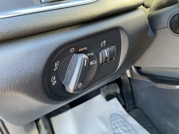 2013 Audi Q3 I (8U), чёрный - вид 17