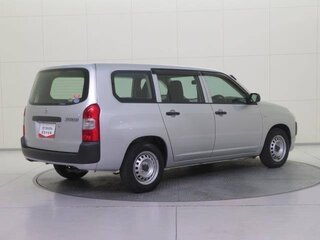 2018 Toyota Succeed I Рестайлинг, серебристый, 960000 рублей, вид 5