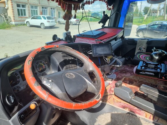 2007 Mercedes-Benz Actros, красный, 3200000 рублей - вид 6