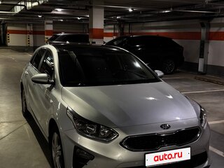 2018 Kia Ceed III, серебристый, 1600000 рублей, вид 3