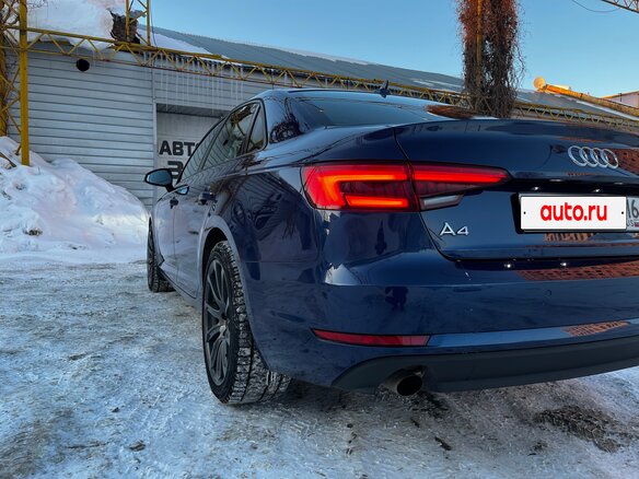 2017 Audi A4 V (B9), синий, 1300000 рублей - вид 4
