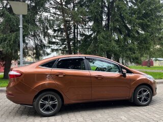 2015 Ford Fiesta Mk6 Рестайлинг, коричневый, 950000 рублей, вид 2