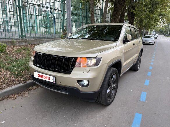 2011 Jeep Grand Cherokee IV (WK2), бежевый