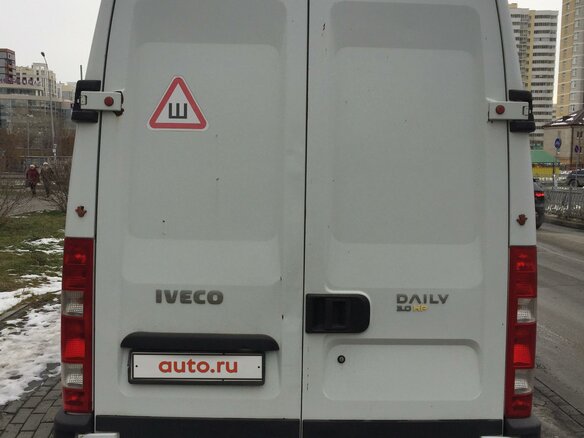 2011 Iveco Daily, белый, 1700000 рублей - вид 5