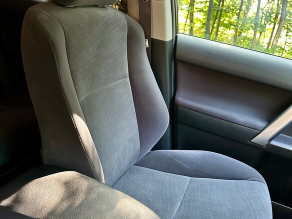 2019 Toyota Land Cruiser Prado 150 Series Рестайлинг 2, чёрный, 5050000 рублей - вид 17