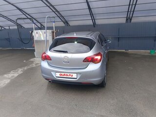 2011 Opel Astra J, серебристый, 750000 рублей, вид 5