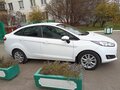 2016 Ford Fiesta Mk6 Рестайлинг, белый, 1300000 рублей - вид 6