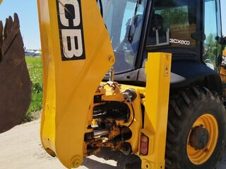 2016 JCB 3CX, жёлтый, 7700000 рублей, вид 2