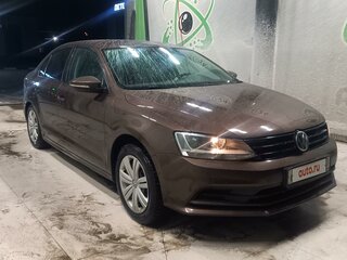 2015 Volkswagen Jetta VI Рестайлинг, коричневый, 1050000 рублей, вид 4