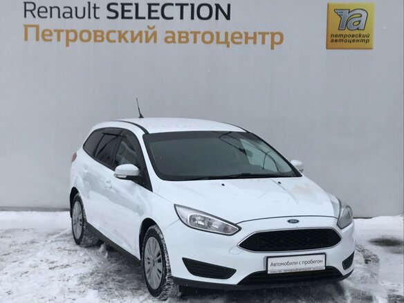 2018 Ford Focus III Рестайлинг, белый - вид 2