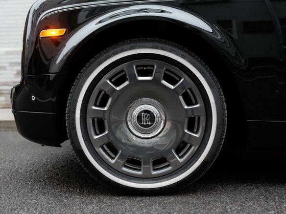 2012 Rolls-Royce Phantom Extended VII Рестайлинг (Series II), чёрный - вид 15