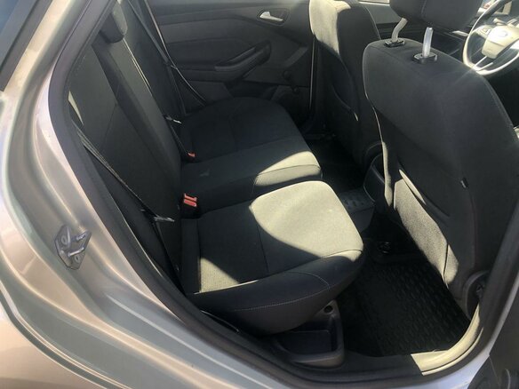 2016 Ford Focus III Рестайлинг, серебристый - вид 6