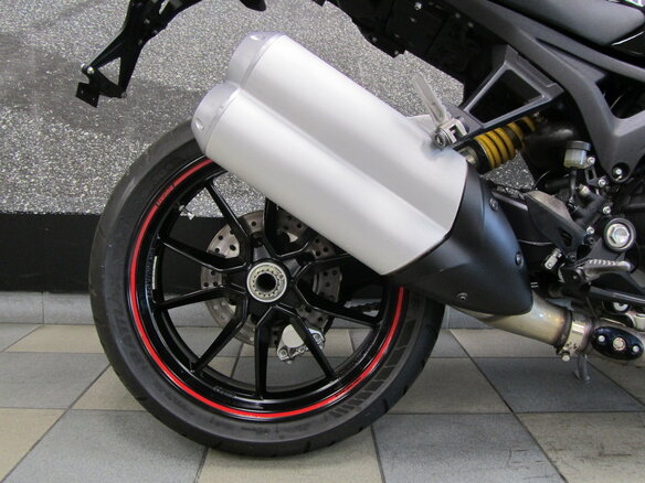 2012 Ducati Monster 1100, чёрный - вид 4