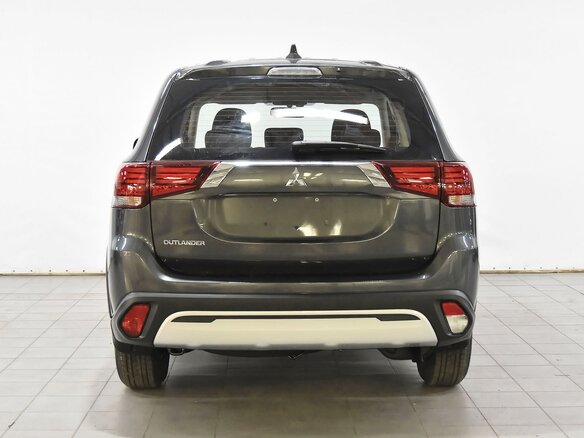 2020 Mitsubishi Outlander III Рестайлинг 3, серый - вид 3