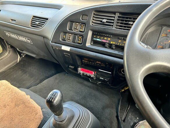 2001 Isuzu Forward (F-Series), белый, 3500000 рублей - вид 15