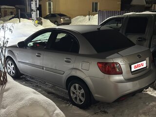 2011 Kia Rio II Рестайлинг, серебристый, 660000 рублей, вид 3