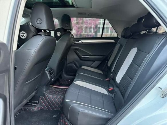 2021 Volkswagen T-Roc I, белый, 1700000 рублей - вид 8