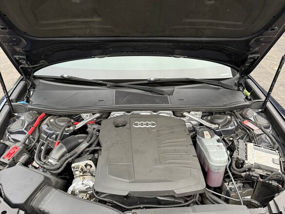 2019 Audi A6 35 TDI V (C8), синий, 3200000 рублей - вид 6