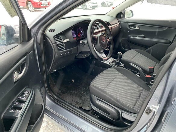 2018 Kia Rio IV, серый - вид 8